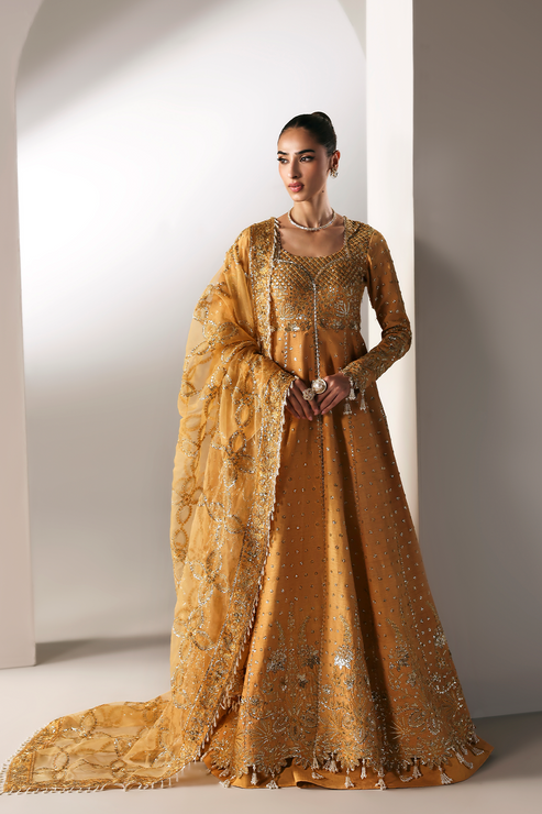 GOLDEN HOUR - Serein luxe silk by Emaan Adeel at #VogueClothingStudio