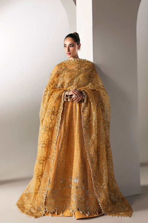 GOLDEN HOUR - Serein luxe silk by Emaan Adeel at #VogueClothingStudio
