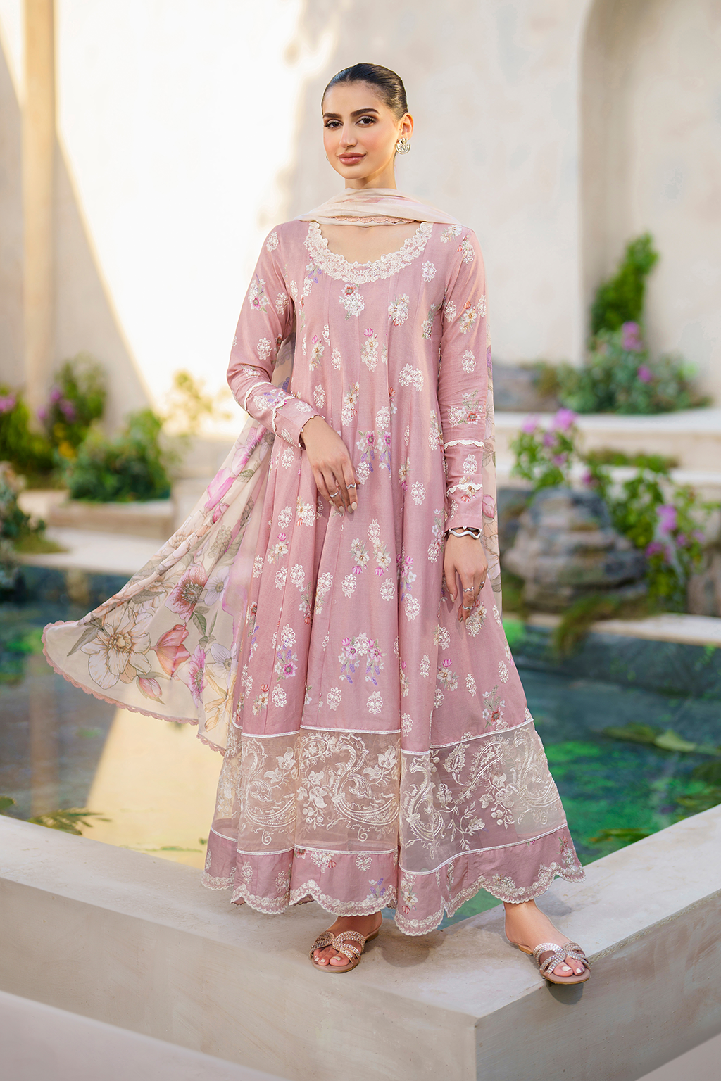 SFL-08 Embroidered Lawn