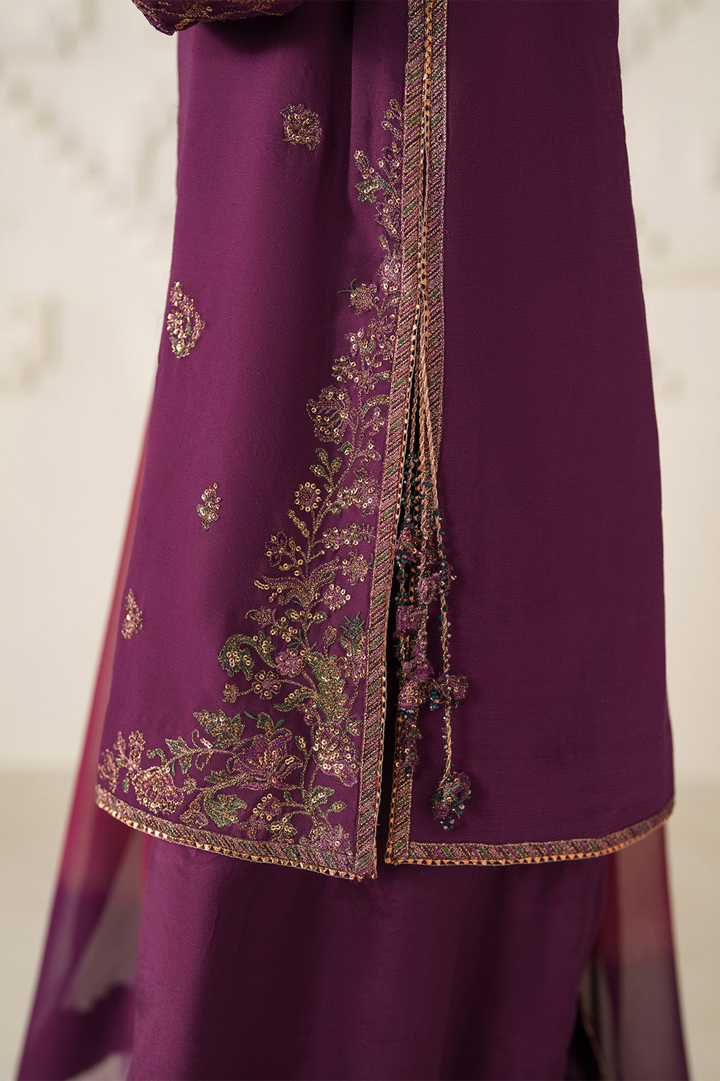 UE-624 Embroidered Chiffon