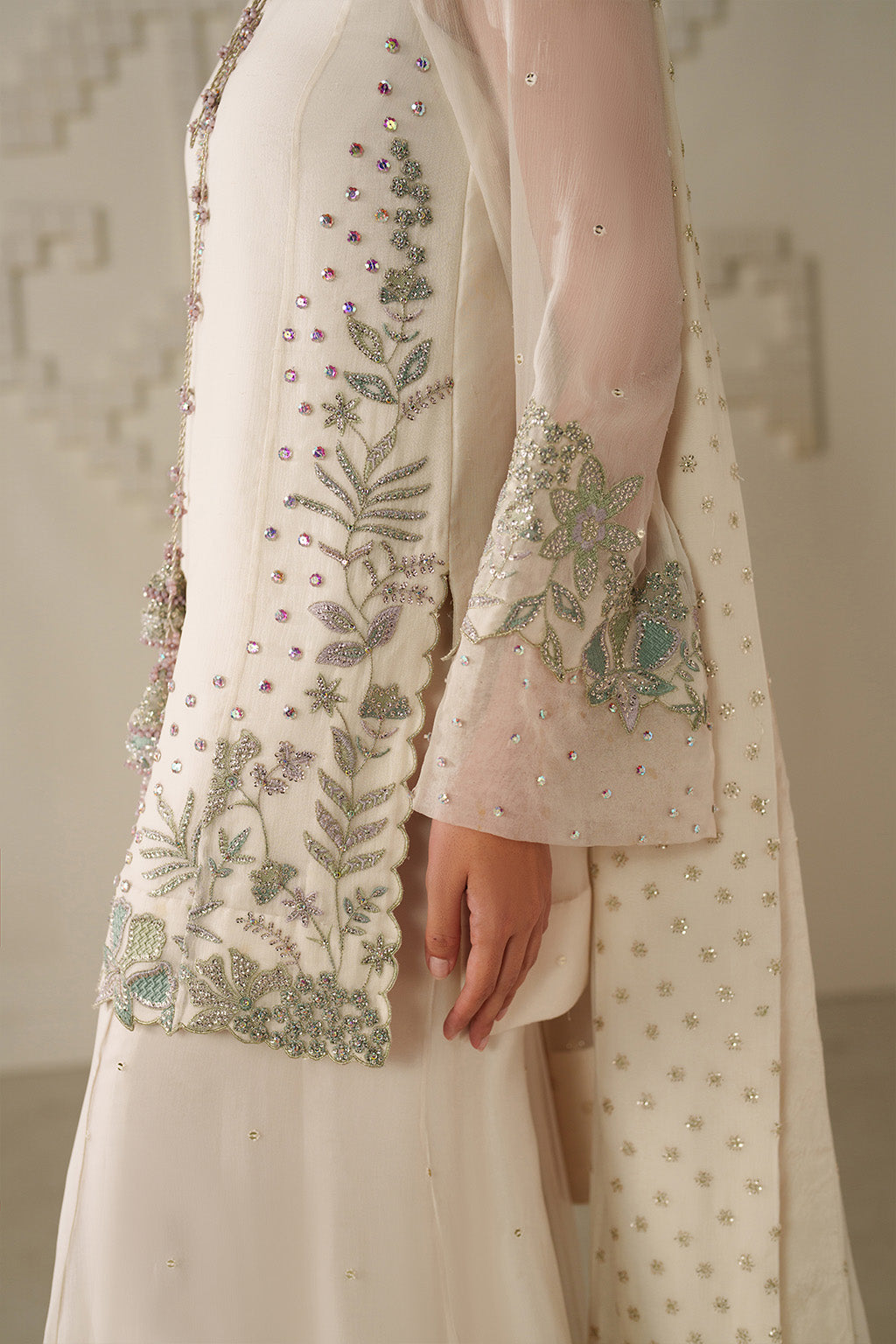 UE-620 Embroidered Chiffon