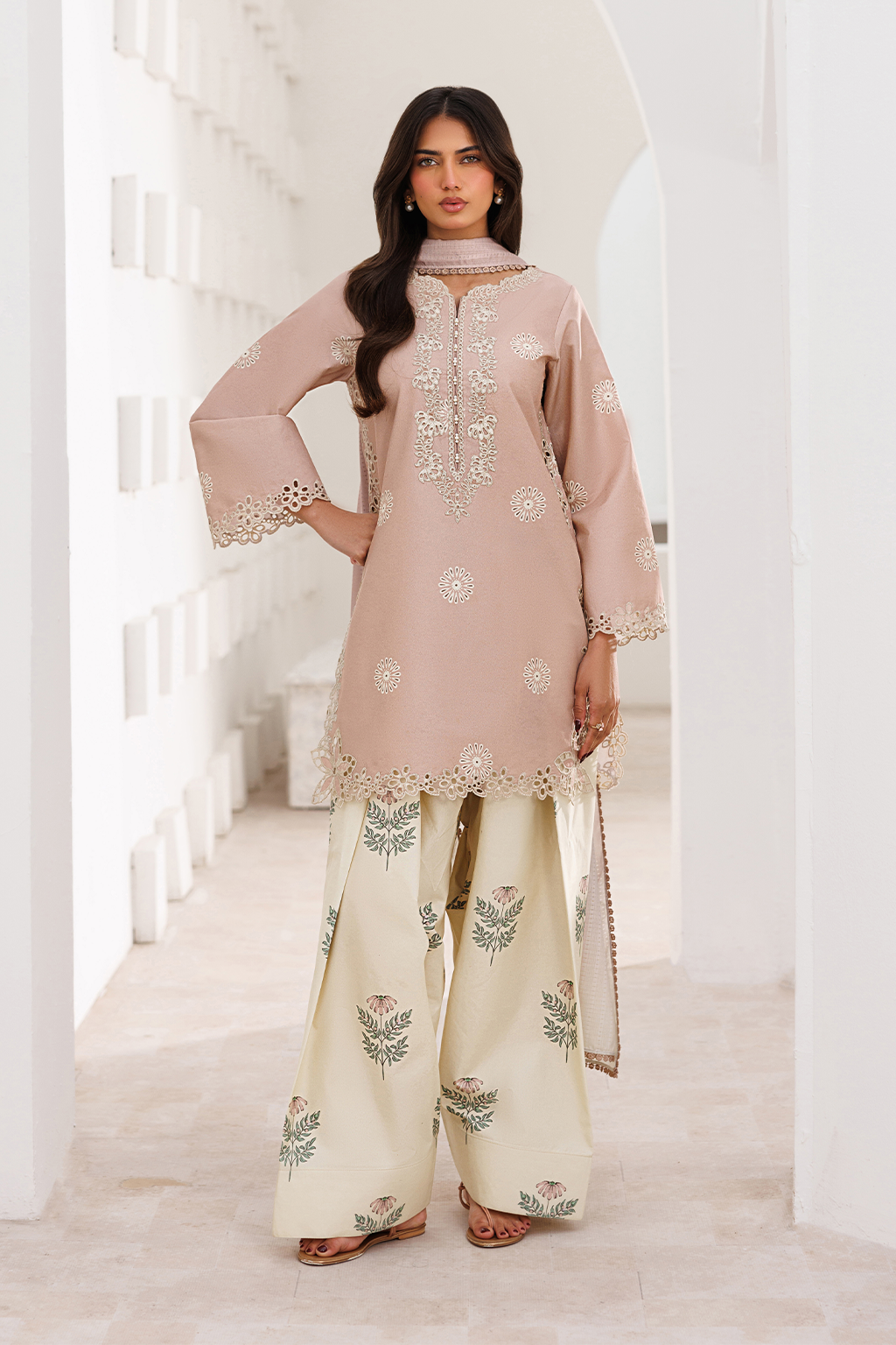 UE-640 Printed Lawn