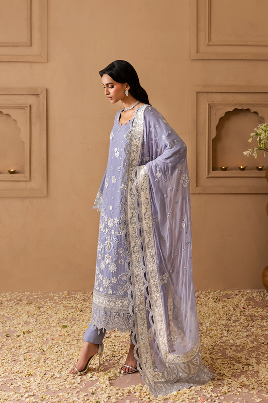 SAHARSH -Sheherzadi' 25 by Emaan Adeel at #VogueClothingStudio