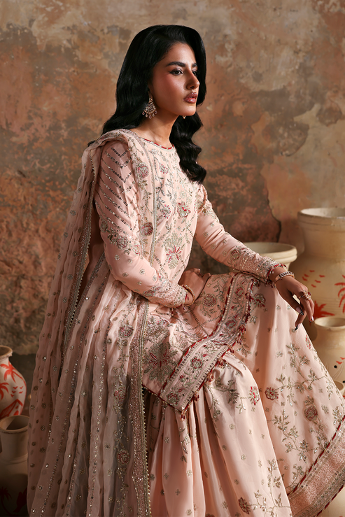 NAZNEEN - Afsana-e-silk by Emaan Adeel at #VogueClothingStudio