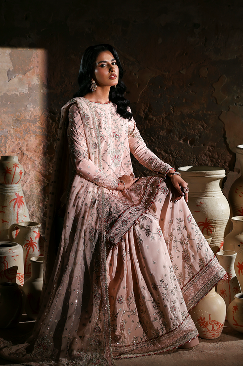 NAZNEEN - Afsana-e-silk by Emaan Adeel at #VogueClothingStudio