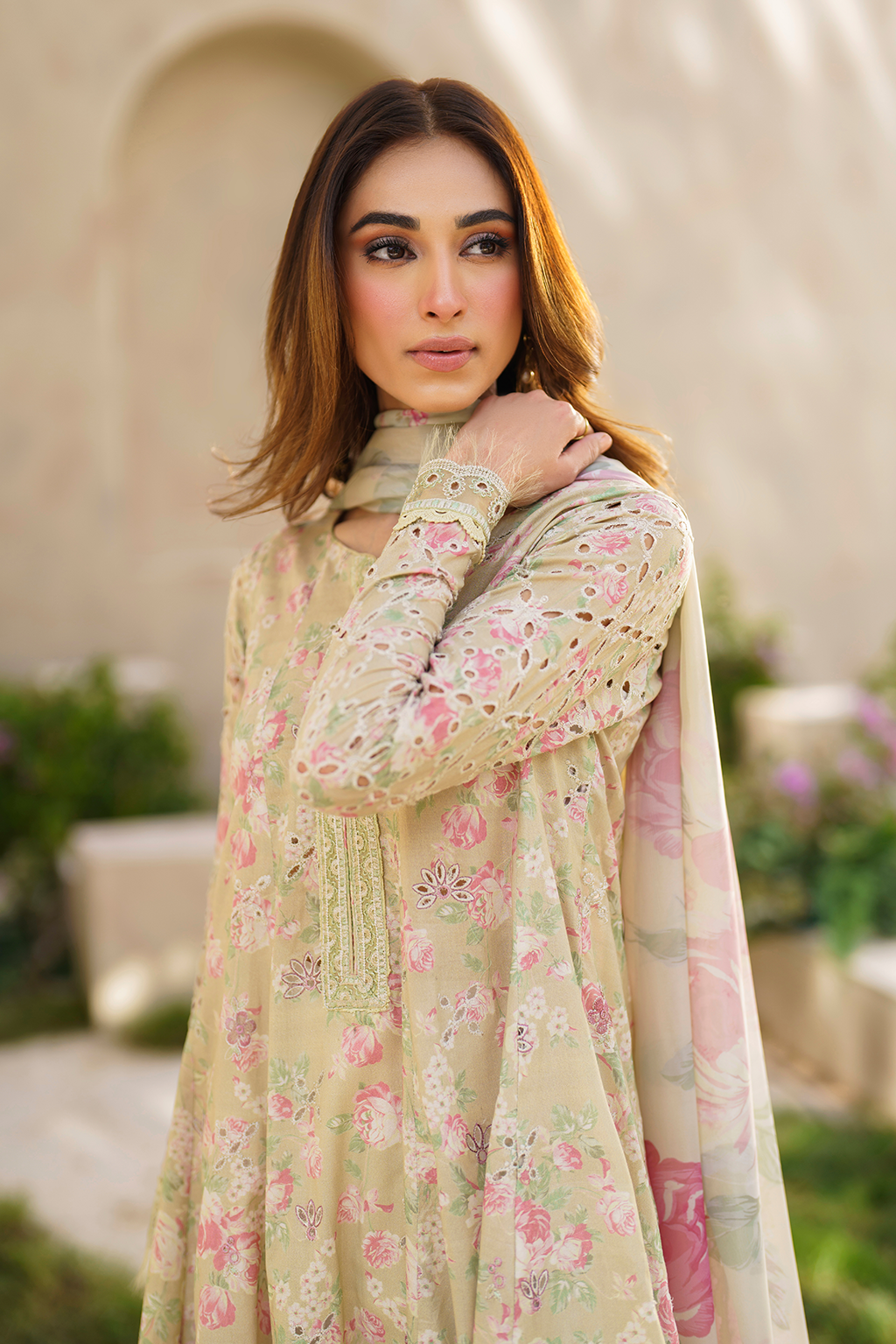 SFL-05 Embroidered Lawn