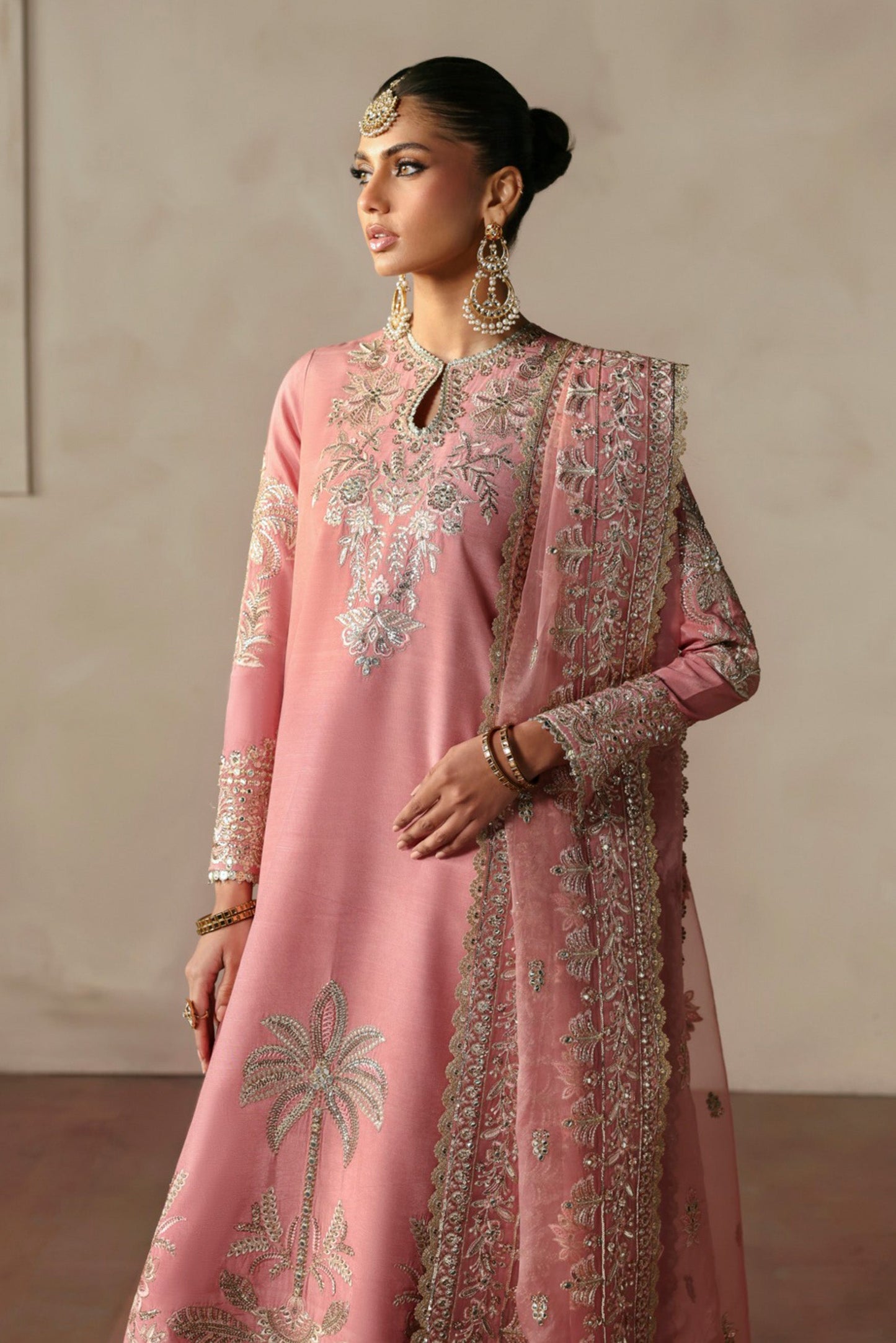 8510-Gulrukh-DIVANI The Silk Edit. '24