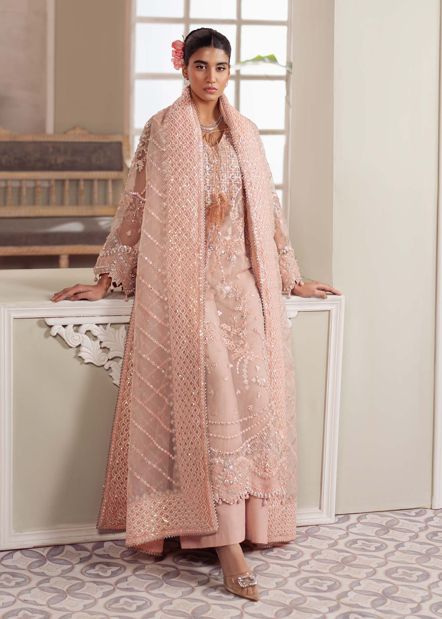 Chantilly - Dastoor Collection
