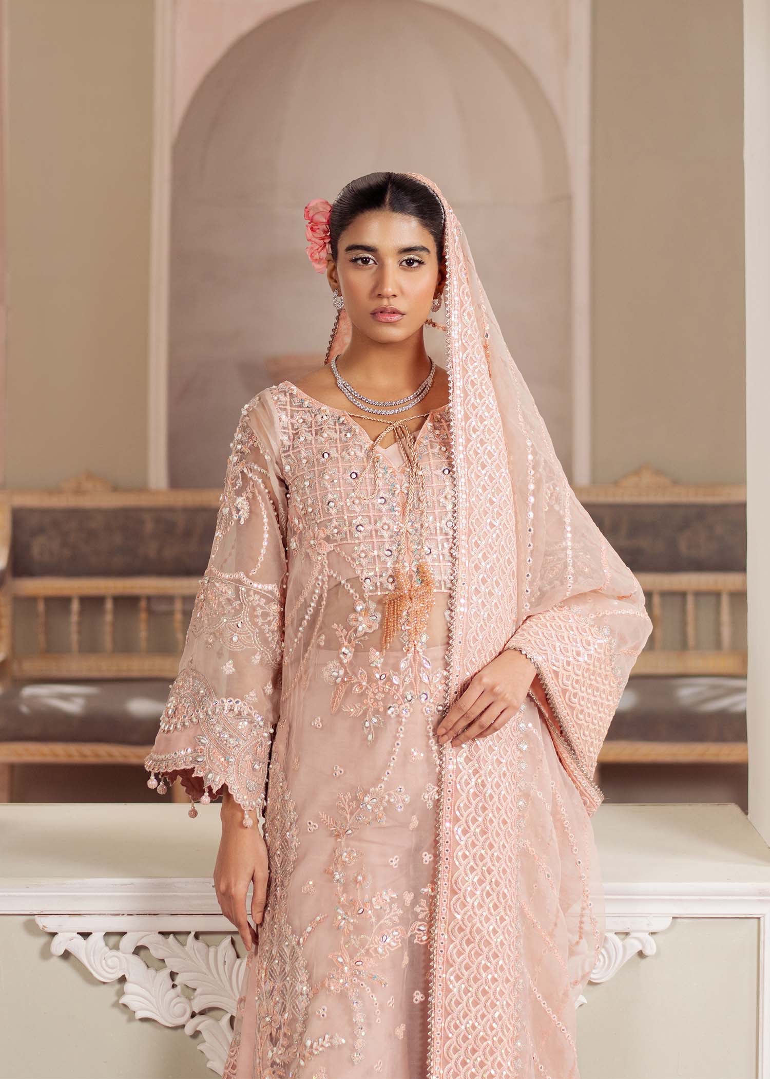 Chantilly - Dastoor Collection