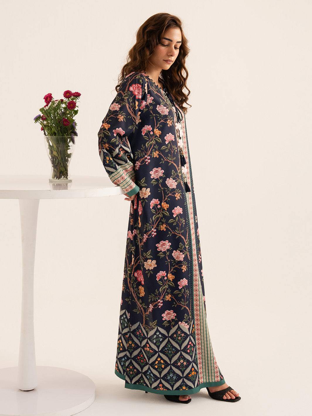 LUNE | 1 PC STITCHED