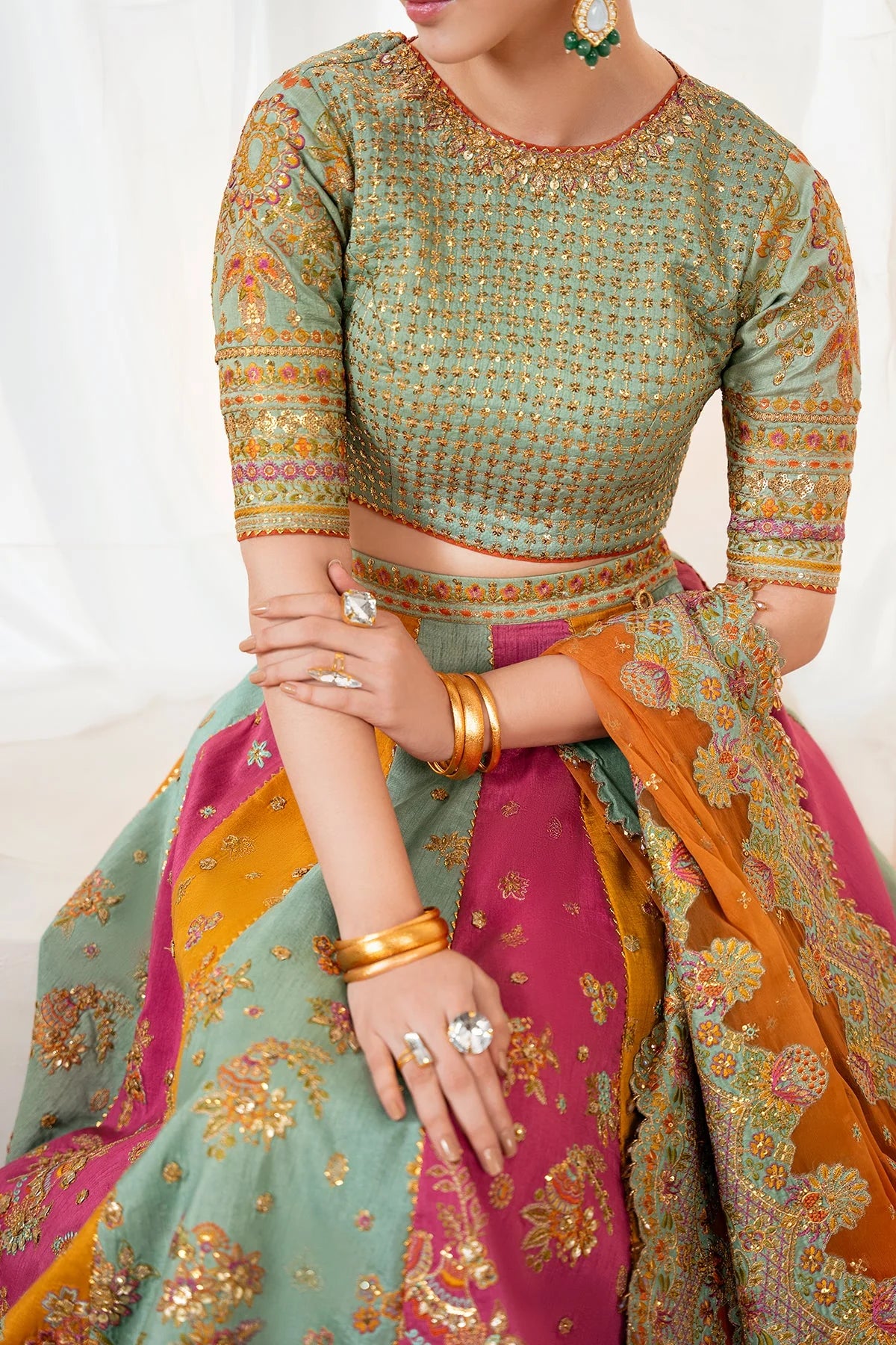 EMBROIDERED SILK UF-4036