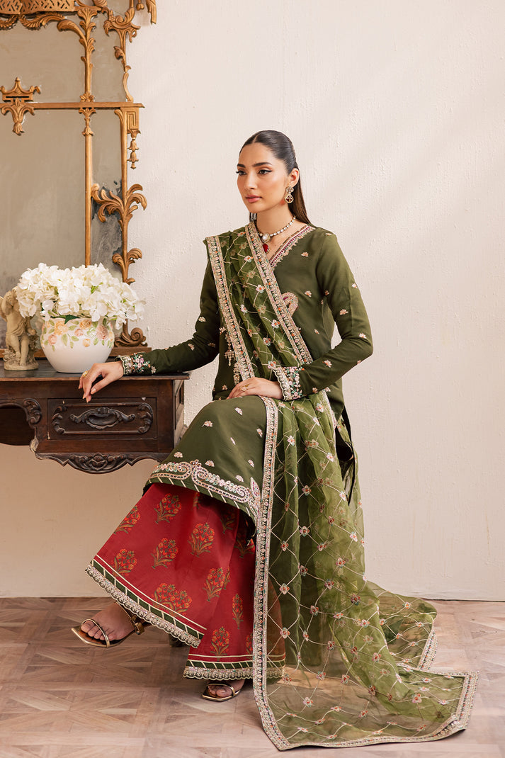 ORAYA from Suave luxury formals '25 by Emaan Adeel at #VogueClothingStudio