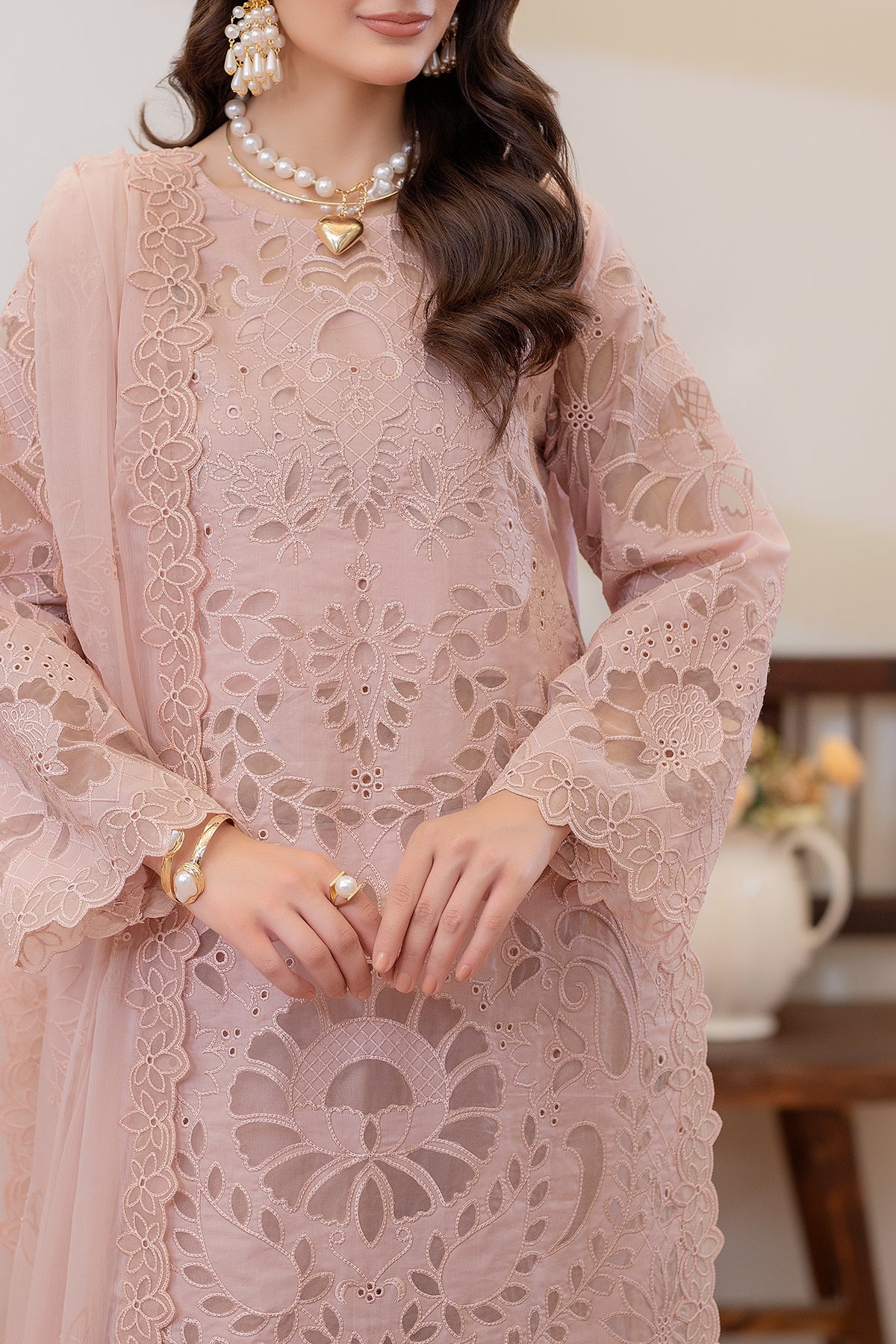 IP-134 Zareha (Tea Pink)