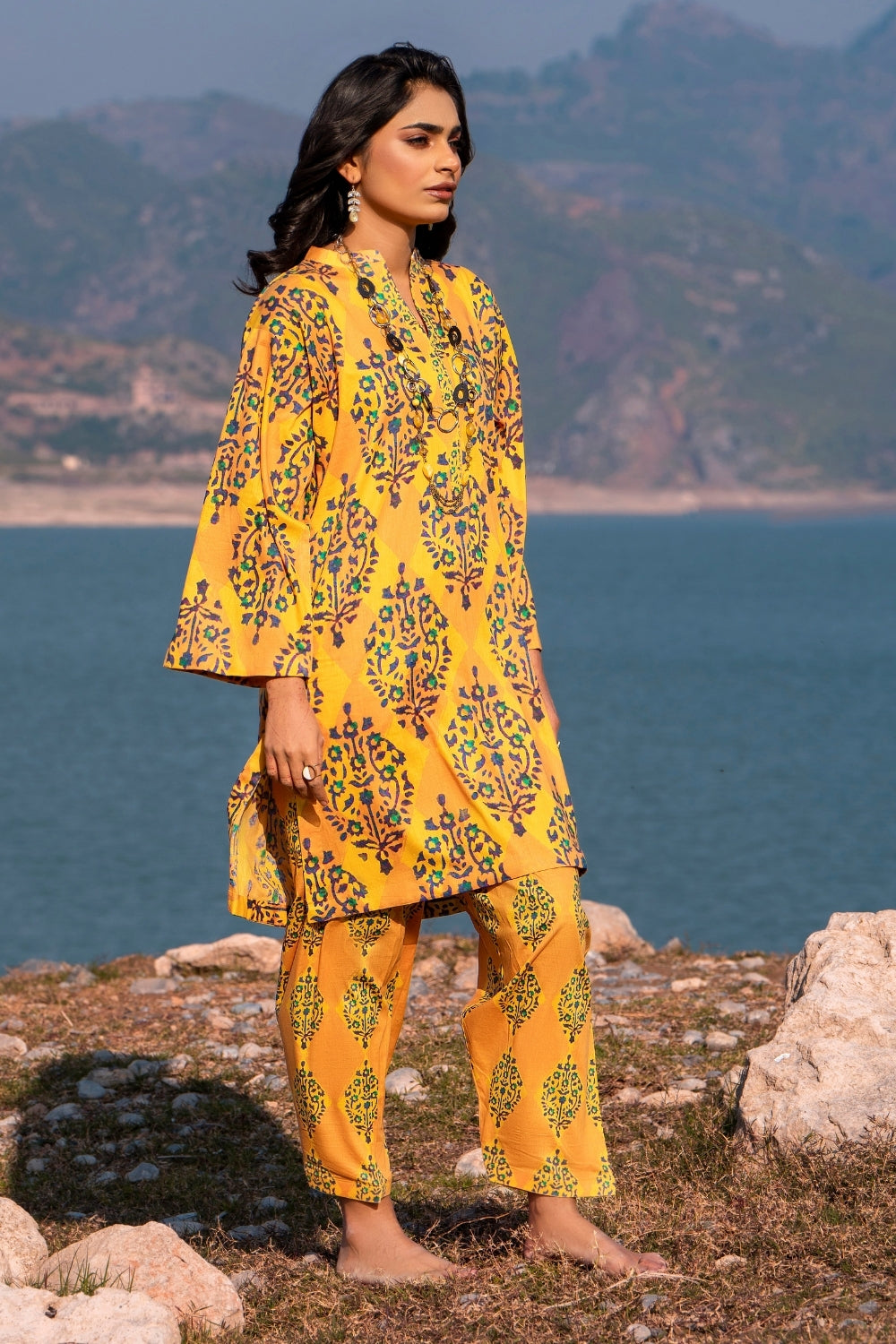 2PC Unstitched |Printed Lawn Shirt + Trouser