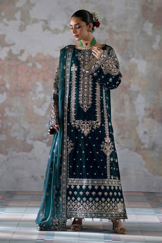 Meher Zarposh velvet collection by Emaan Adeel at #VogueClothingStudio