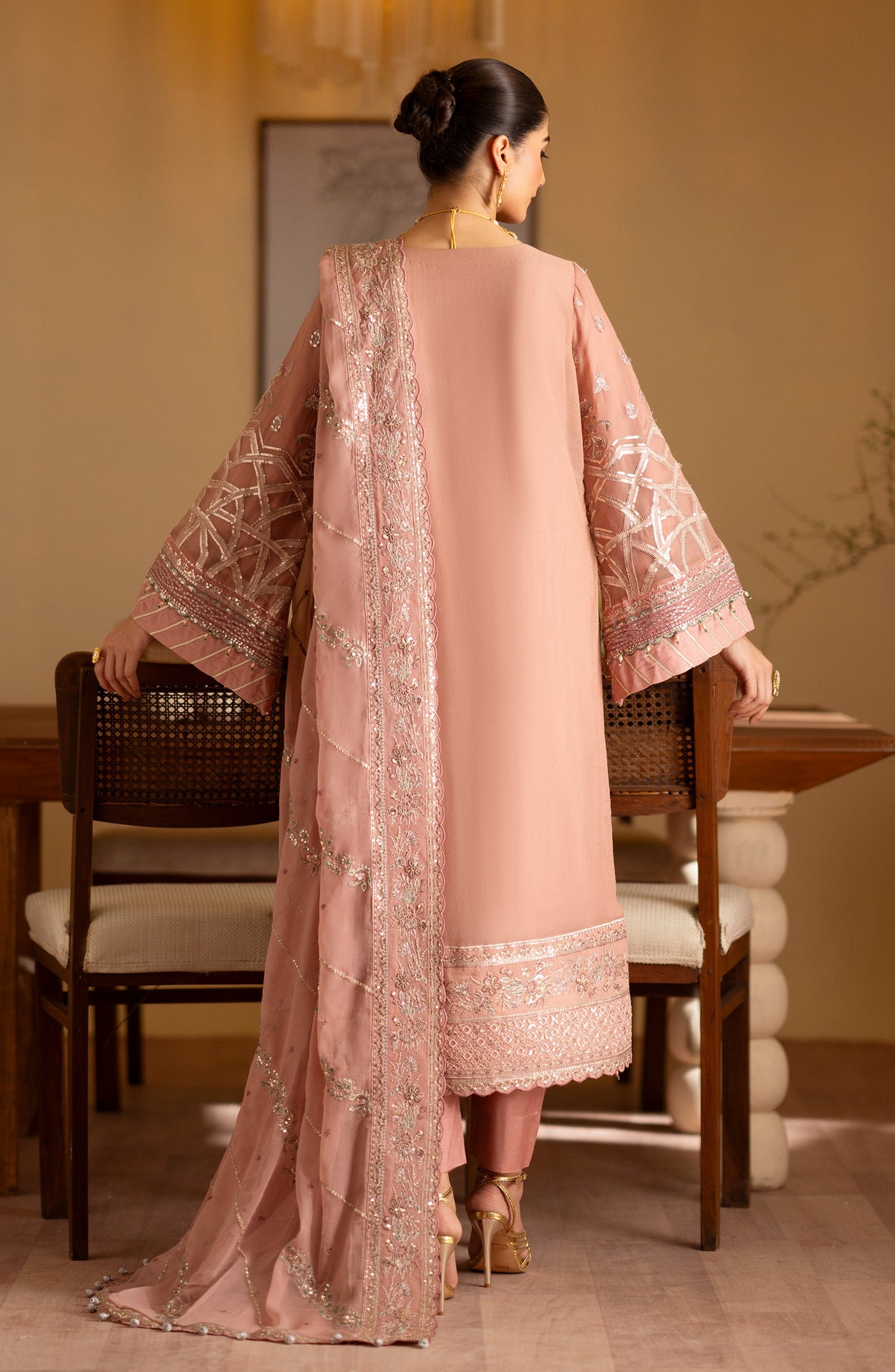 SALEHA - ROMANSIYYAH LUXURY FORMALS' 24