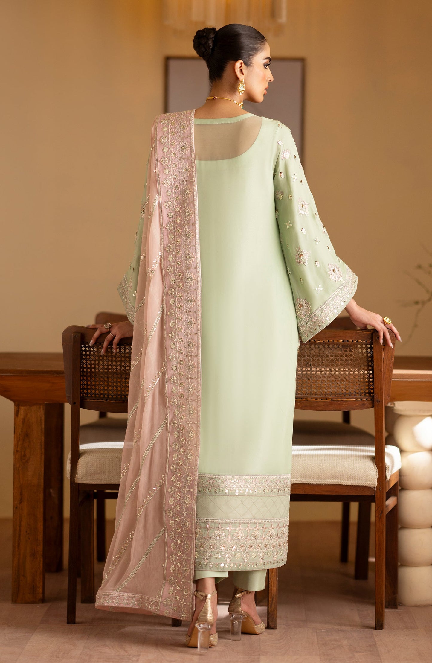 NAJMEH - ROMANSIYYAH LUXURY FORMALS' 24