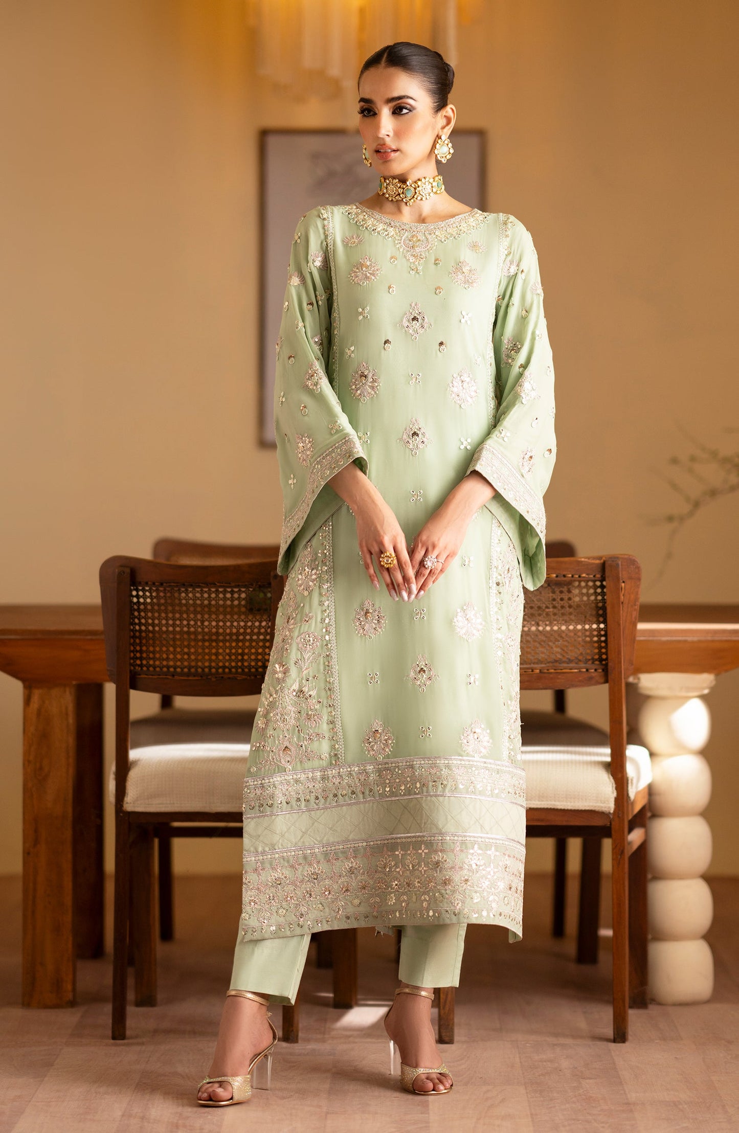 NAJMEH - ROMANSIYYAH LUXURY FORMALS' 24