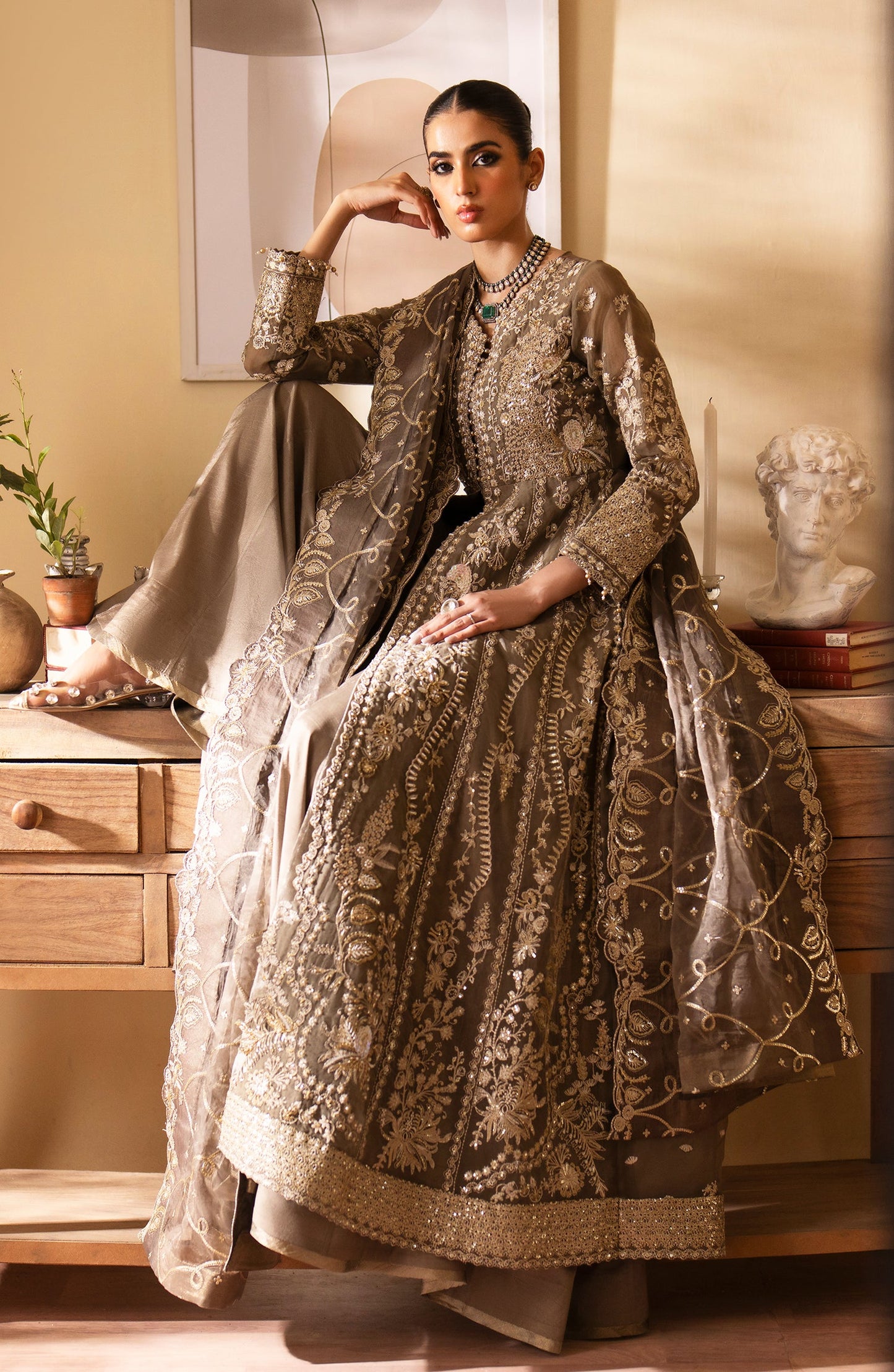 YESRA - ROMANSIYYAH LUXURY FORMALS' 24