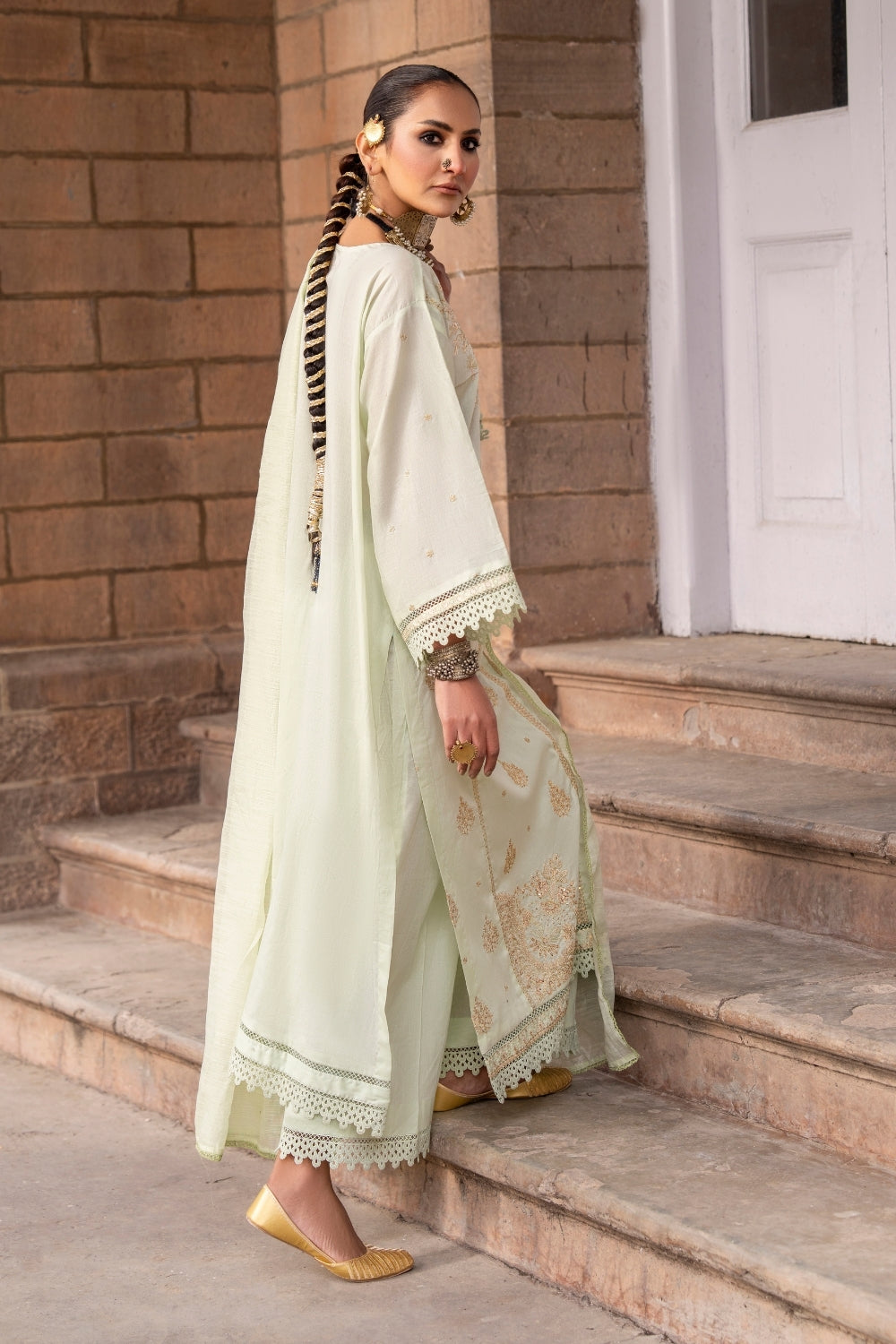 3PC Unstitched | Embroidered Lawn Suit | Slub Lawn Dupatta