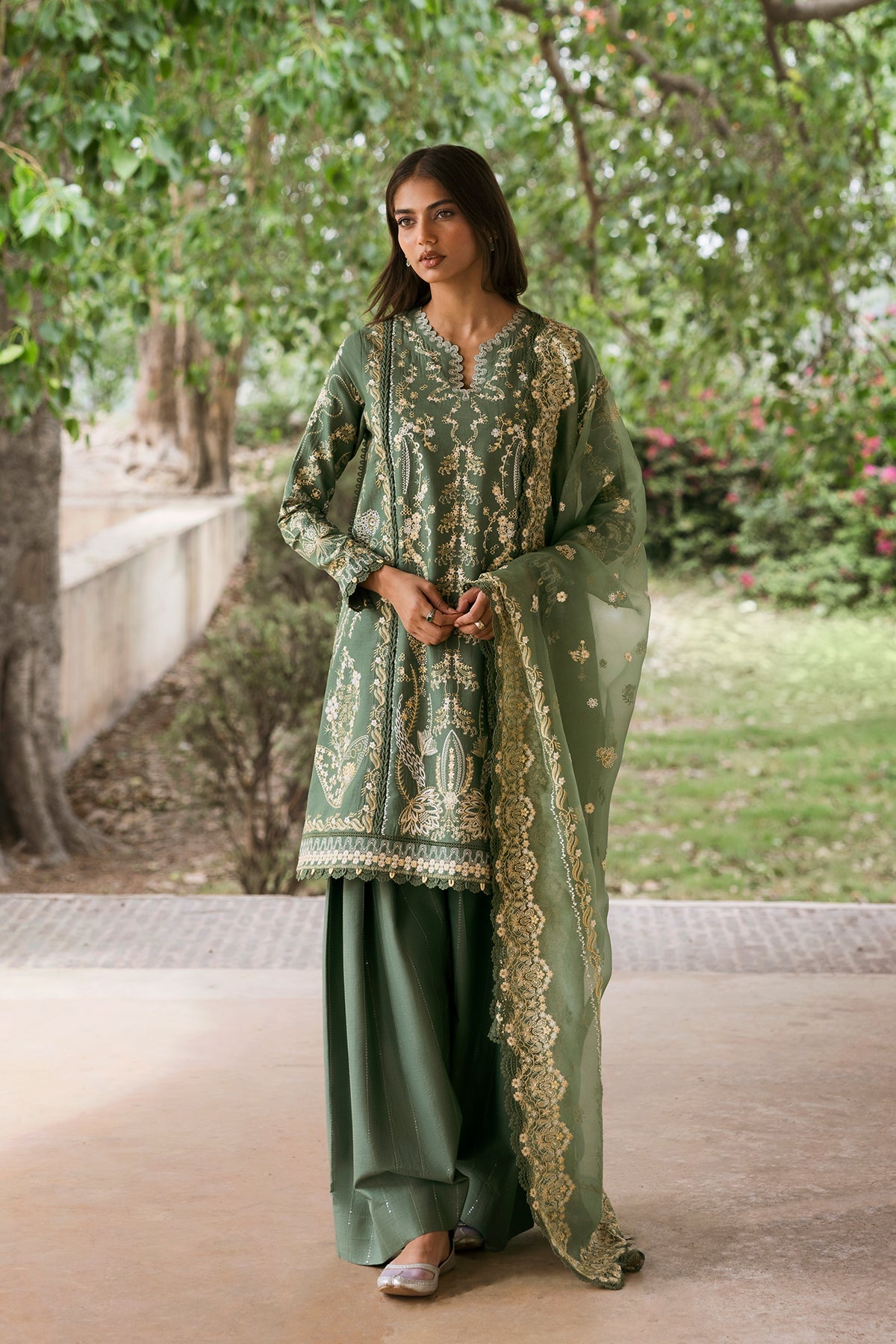 987-Waadha-Mulaqatat Festive Lawn '2025