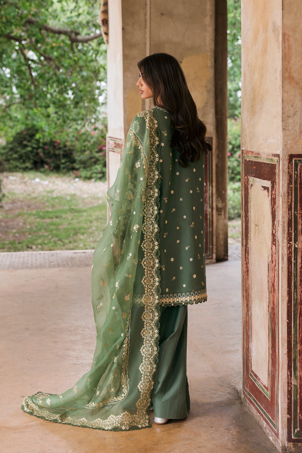 987-Waadha-Mulaqatat Festive Lawn '2025