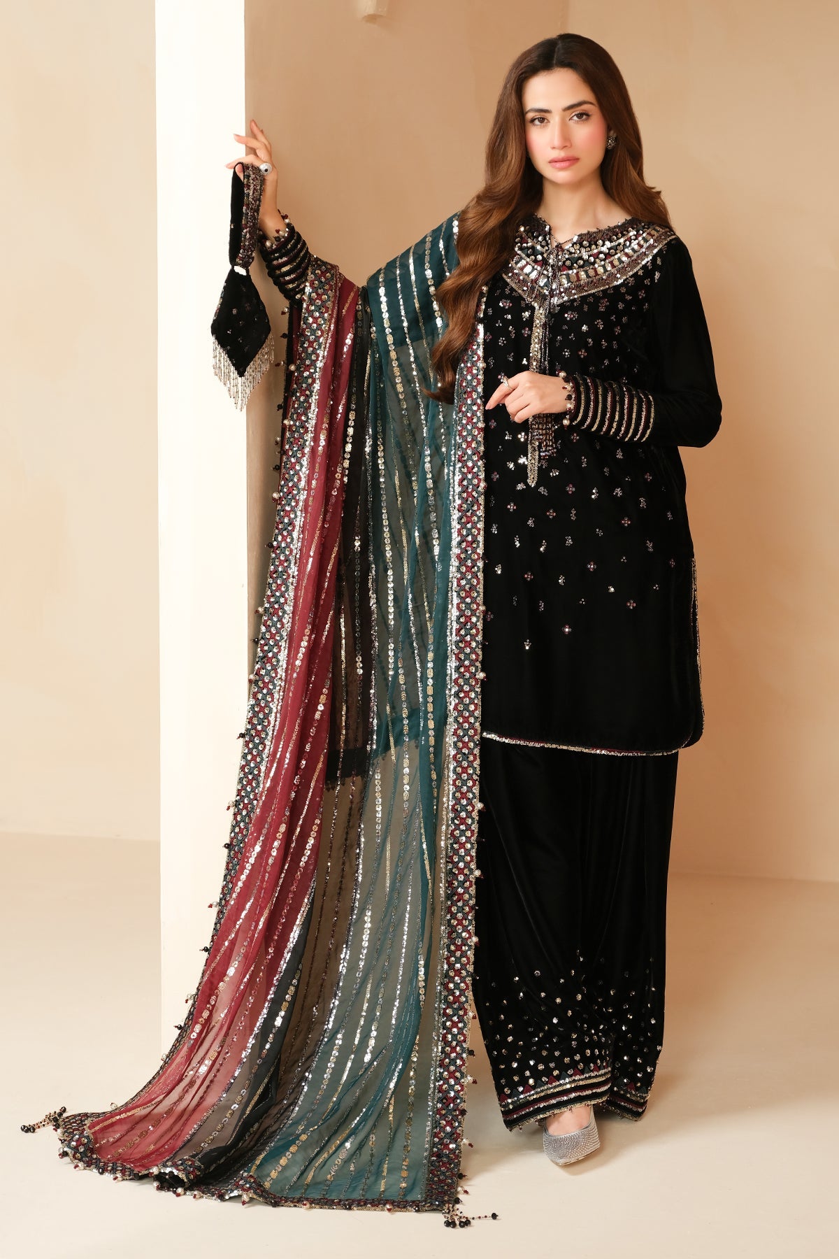 EMBROIDERED VELVET FORMAL VF-2037