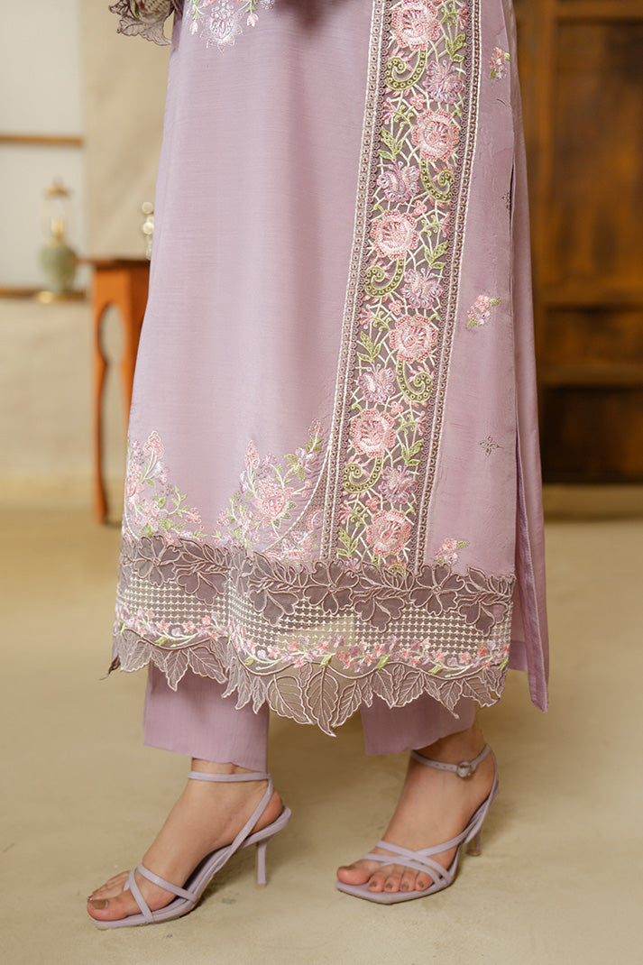 SP-134 Ivory Muse