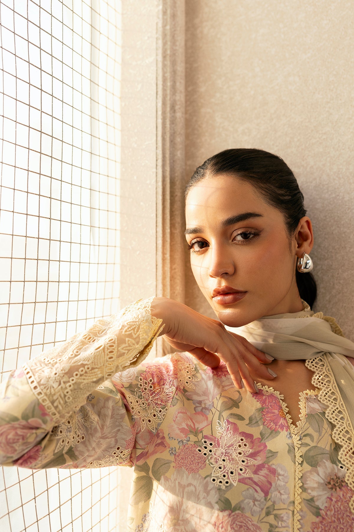 9719-Glow Streaked-Day break Printed kari '2025