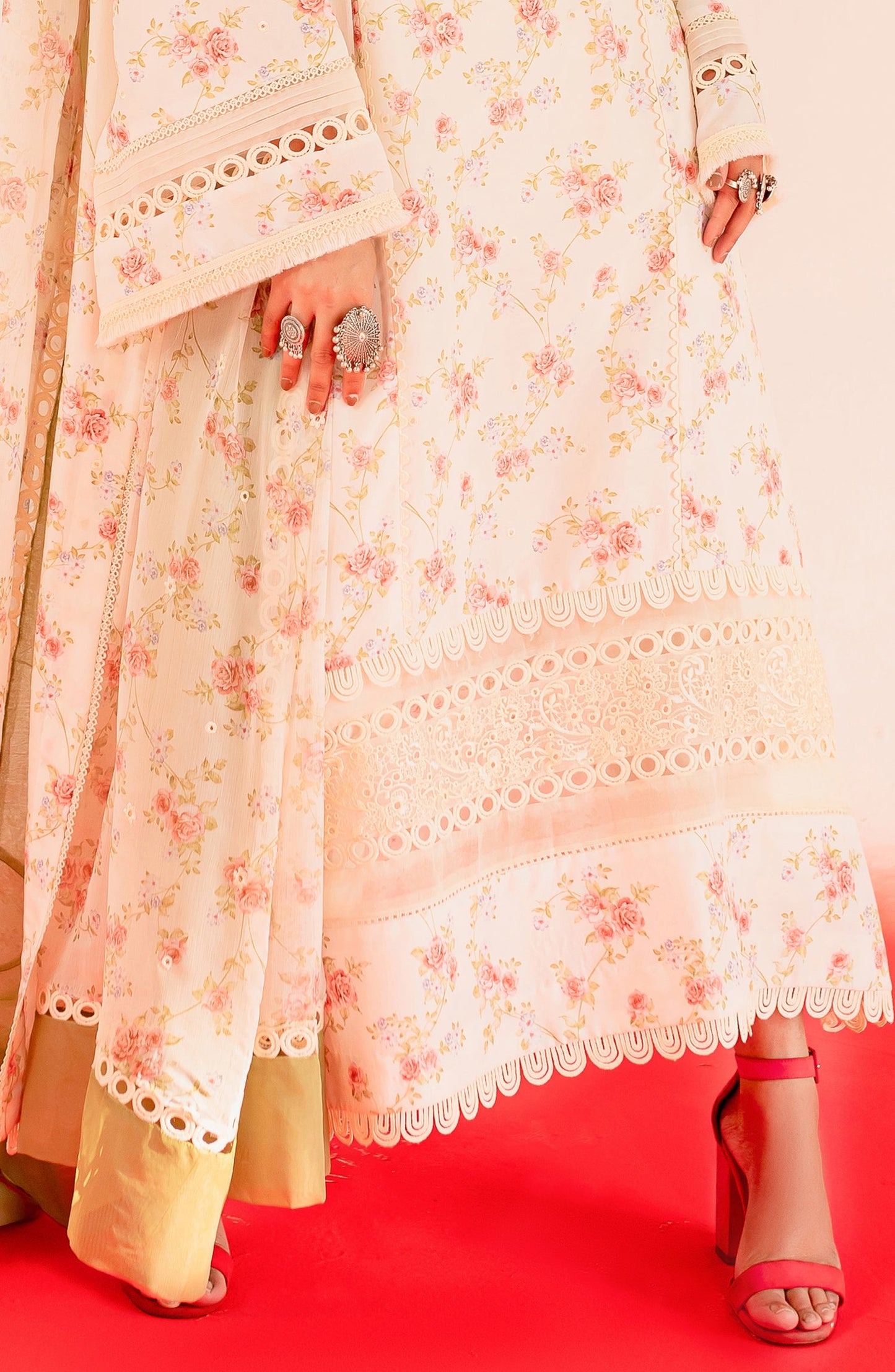 Printed Embroidered Lawn - Howlite (MLFD-169)