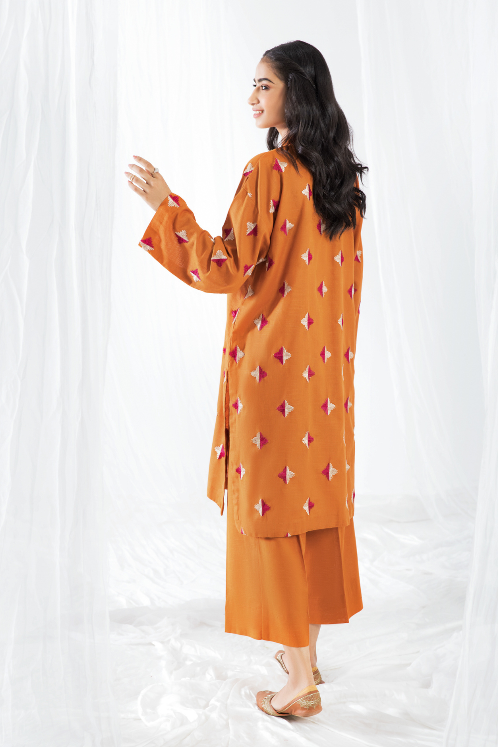 2 PC Unstitched | Khaddar Embroidered Shirt + Trouser