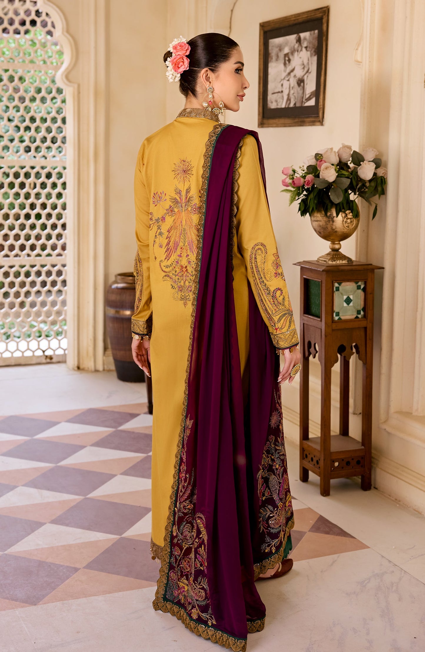 Luxury Lawn - Gold Mine (MLFG-013) Maryum N Maria