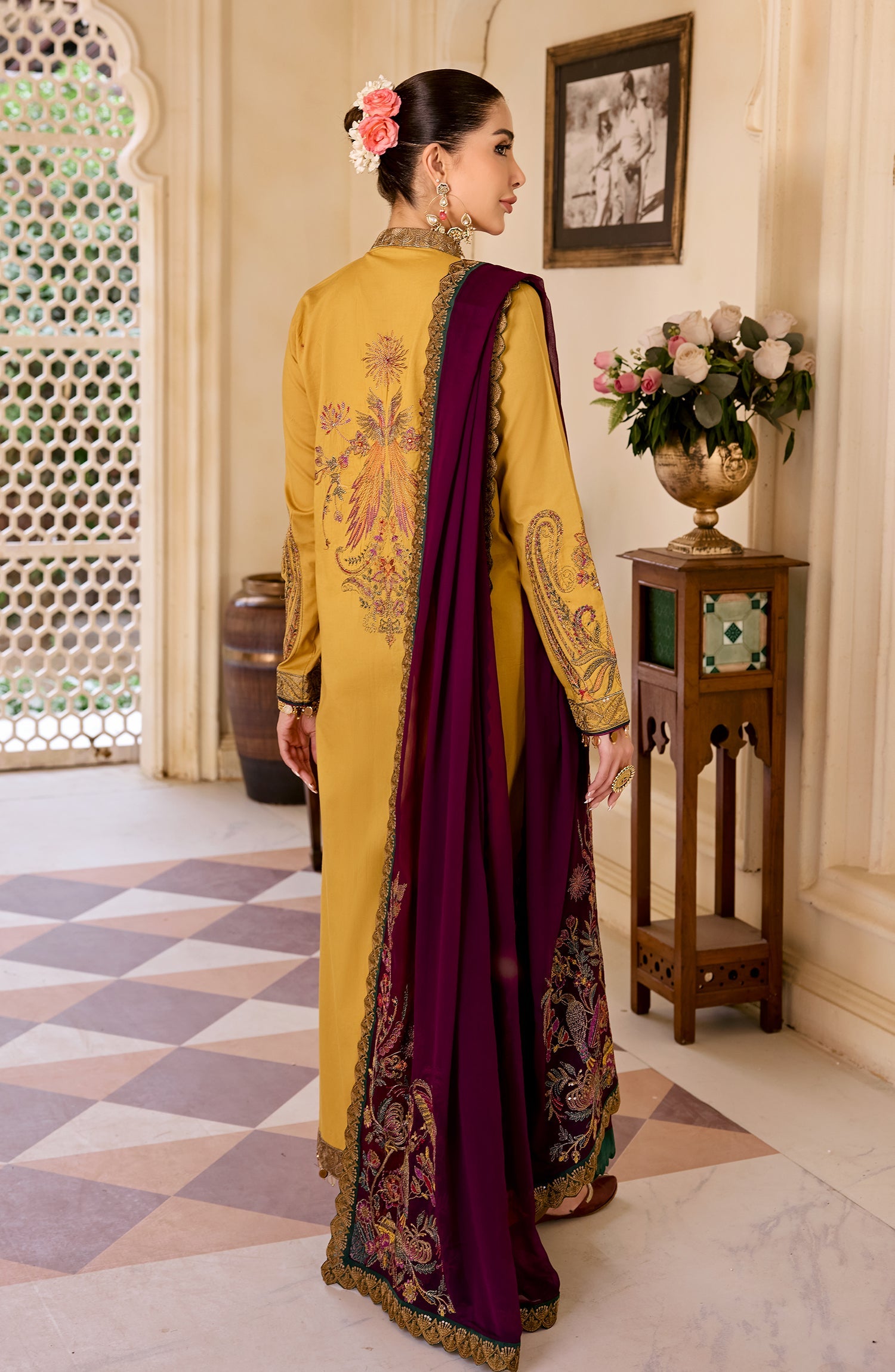 Luxury Lawn - Gold Mine (MLFG-013) Maryum N Maria