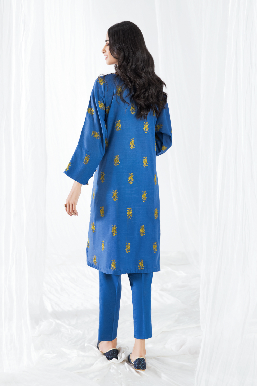 2 PC Unstitched | Khaddar Embroidered Shirt + Trouser