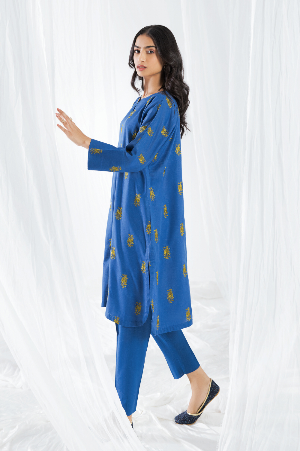 2 PC Unstitched | Khaddar Embroidered Shirt + Trouser