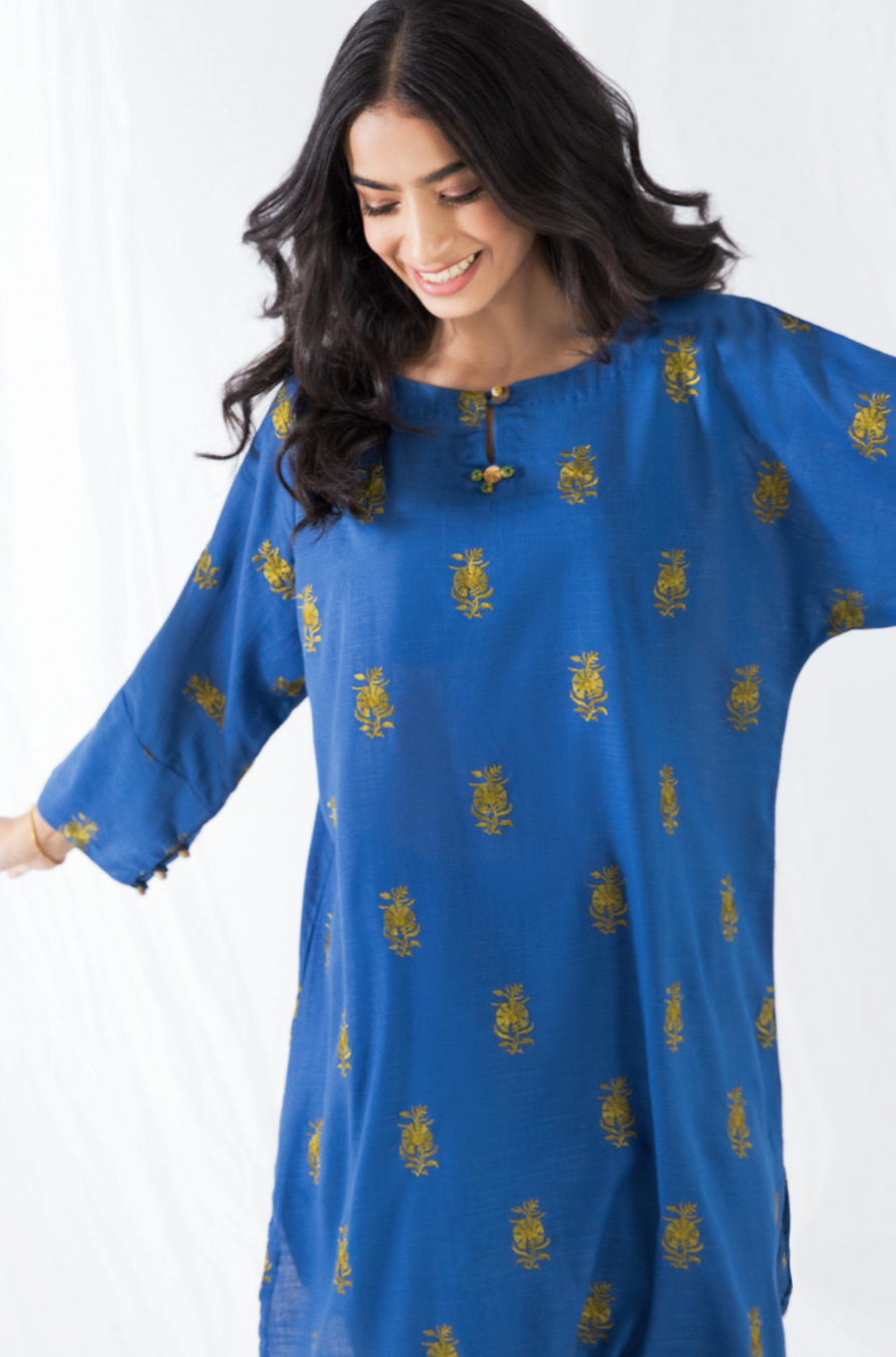 2 PC Unstitched | Khaddar Embroidered Shirt + Trouser