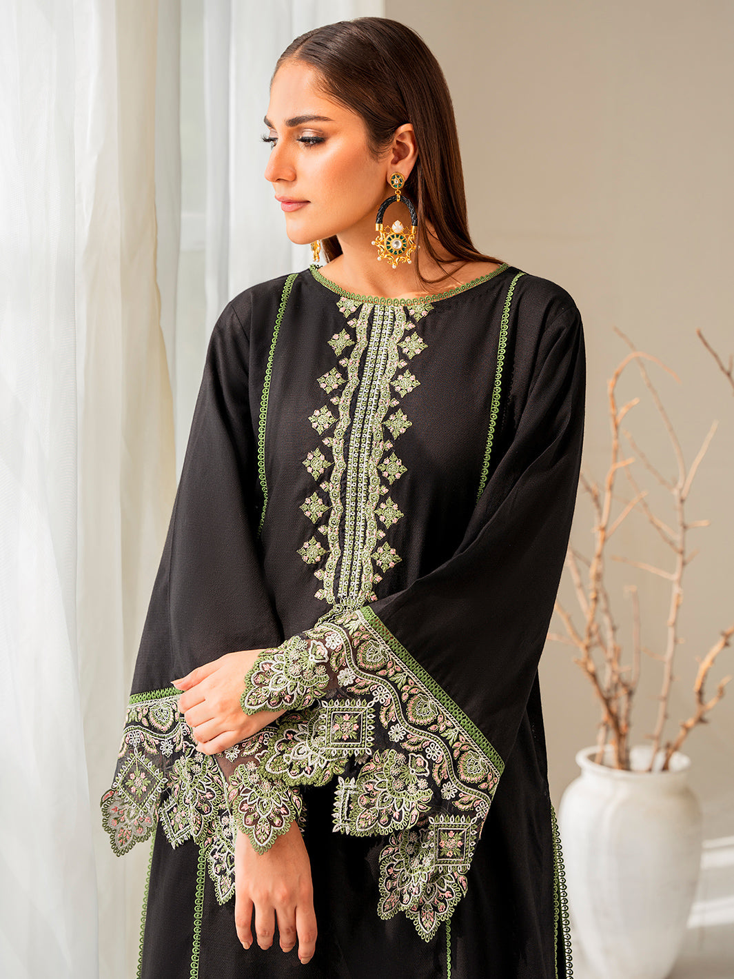 Zoha | 2 PC Stitched