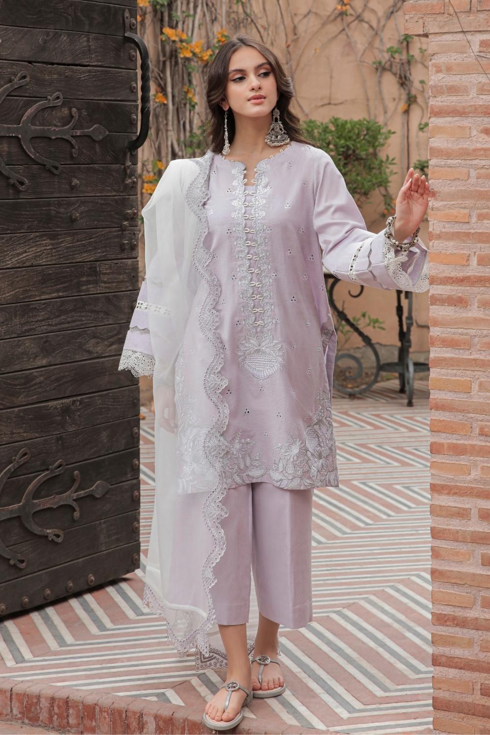 3 PC STITCHED | EMBROIDERED LAWN SUIT