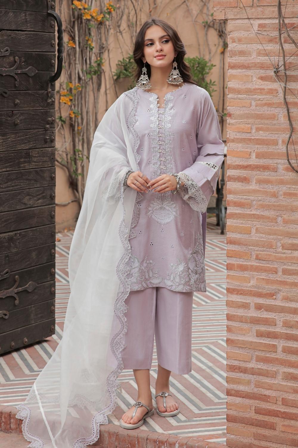 3 PC STITCHED | EMBROIDERED LAWN SUIT