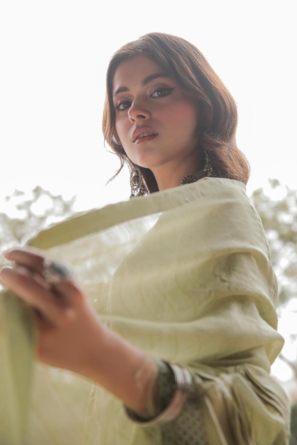 3 PC STITCHED | EMBROIDERED LAWN SUIT