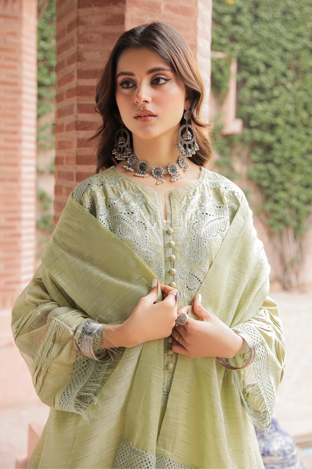 3 PC STITCHED | EMBROIDERED LAWN SUIT