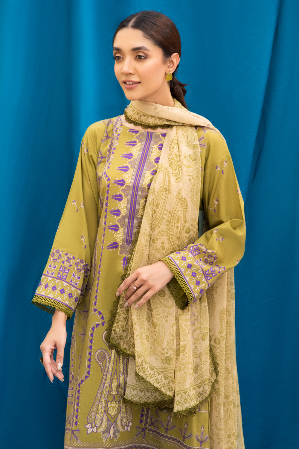 2 PC Unstitched | Printed Cambric Shirt + Chiffon Dupatta