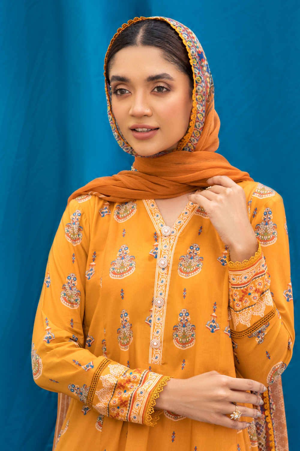 2 PC Unstitched | Printed Cambric Shirt + Chiffon Dupatta