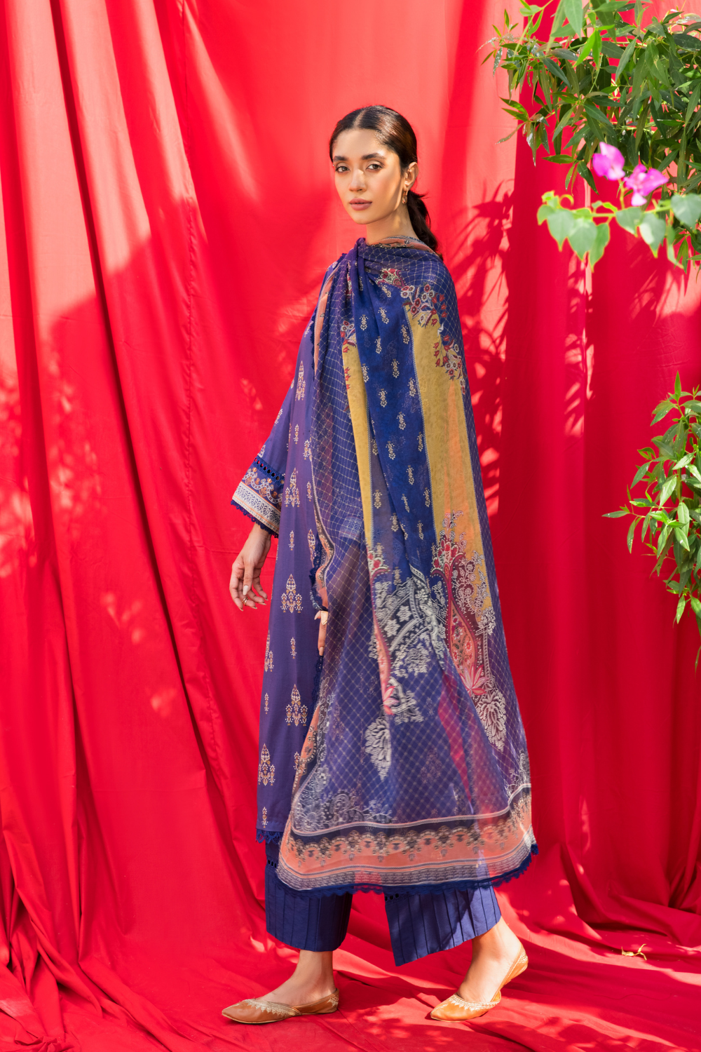 2 PC Unstitched | Printed Cambric Shirt + Chiffon Dupatta