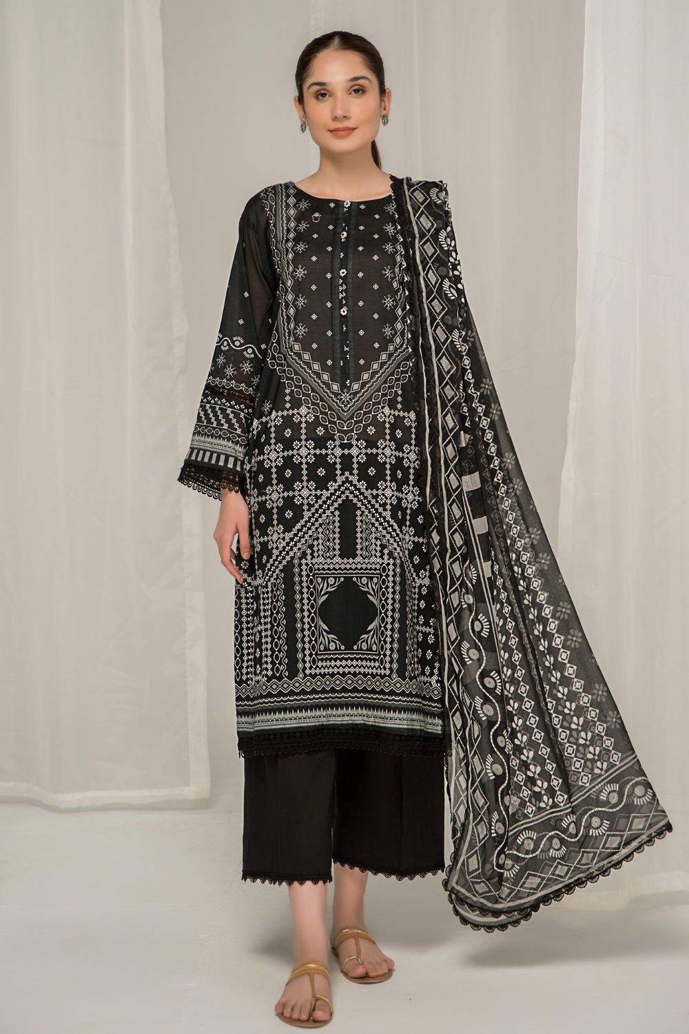 3 PC Unstitched Printed Lawn Suit