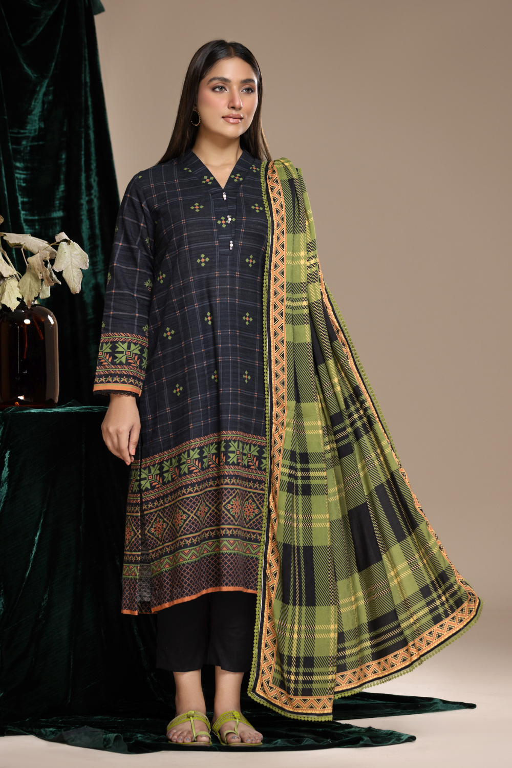 3 PC Unstitched | Khaddar  Printed Suit