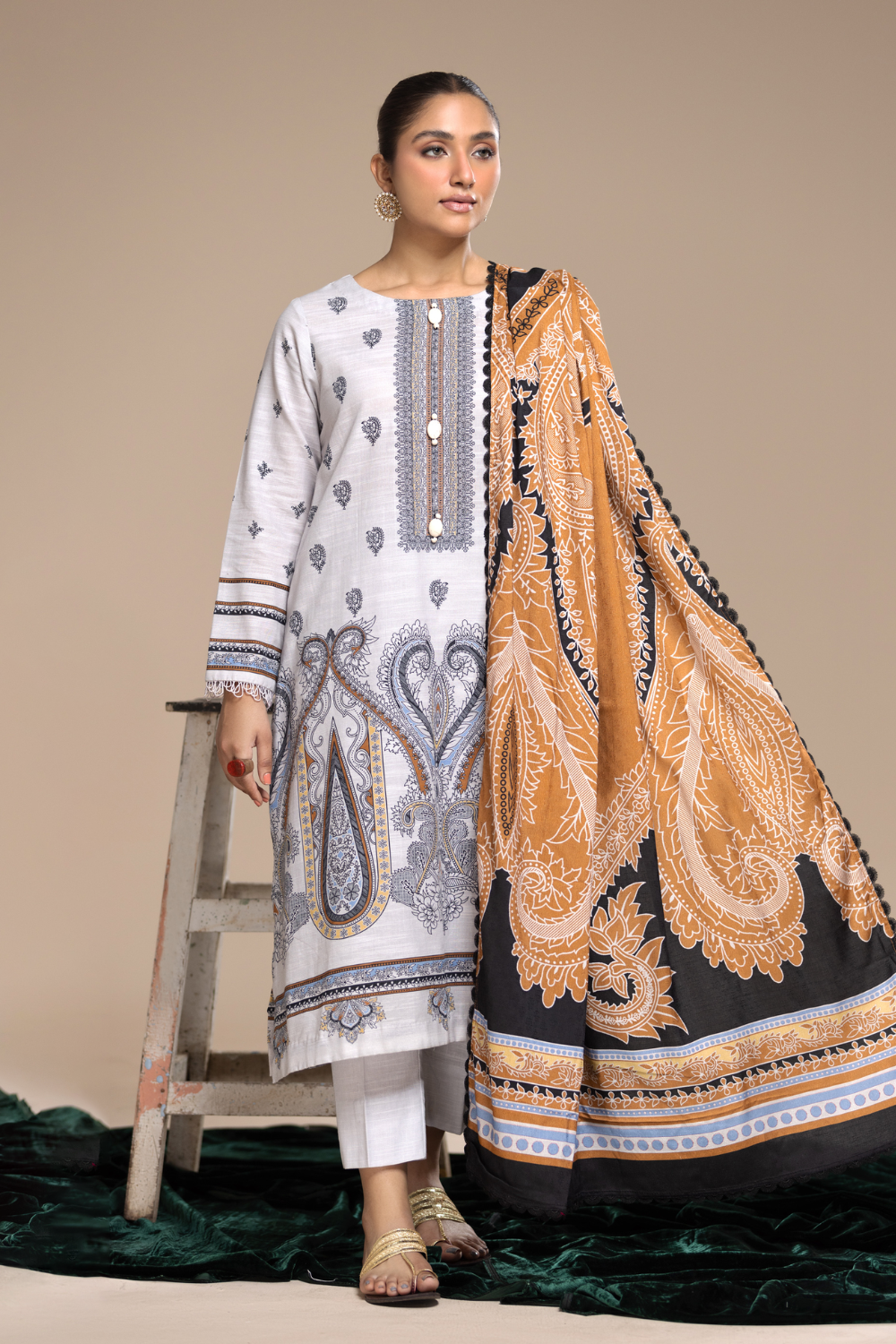 3 PC Unstitched | Khaddar Printed Suit