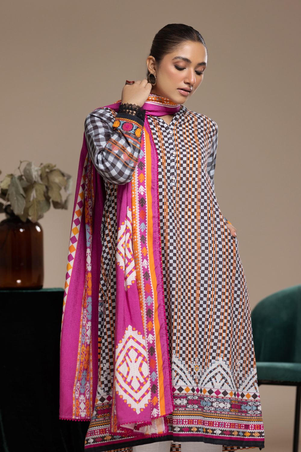 3 PC Unstitched | Khaddar Printed Suit