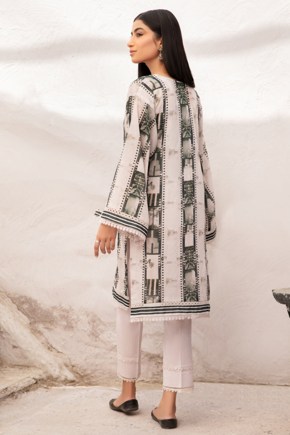 2 PC Unstitched | Digital Printed Lawn Shirt + Dyed Cambric Trouser