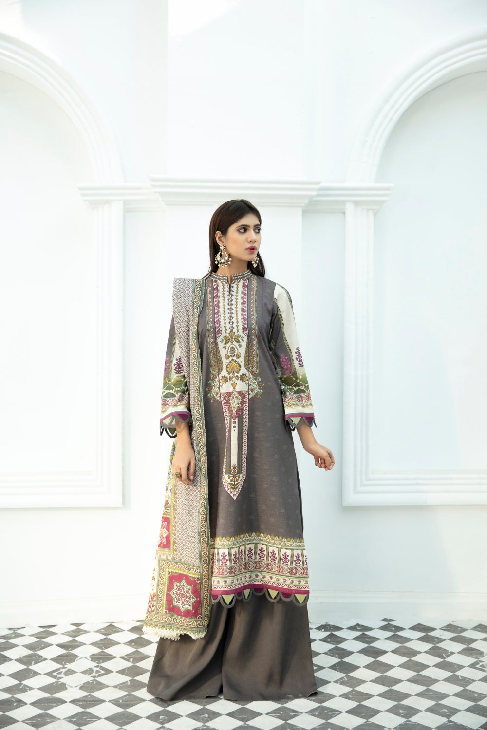 3 PC Unstitched Khaddar Suit
